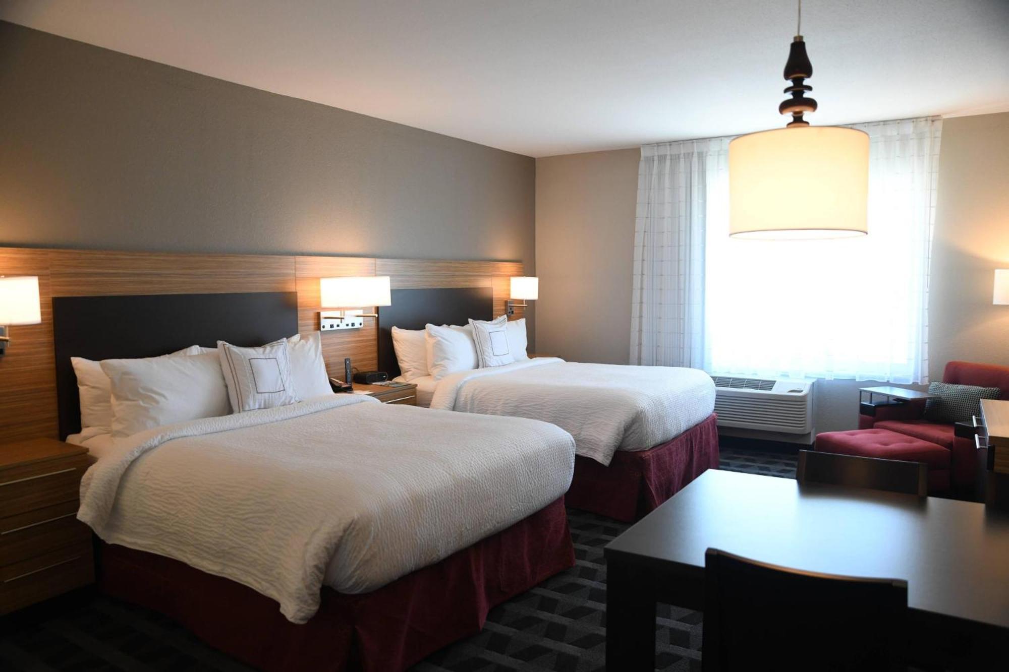 Towneplace Suites Kansas City At Briarcliff Екстер'єр фото