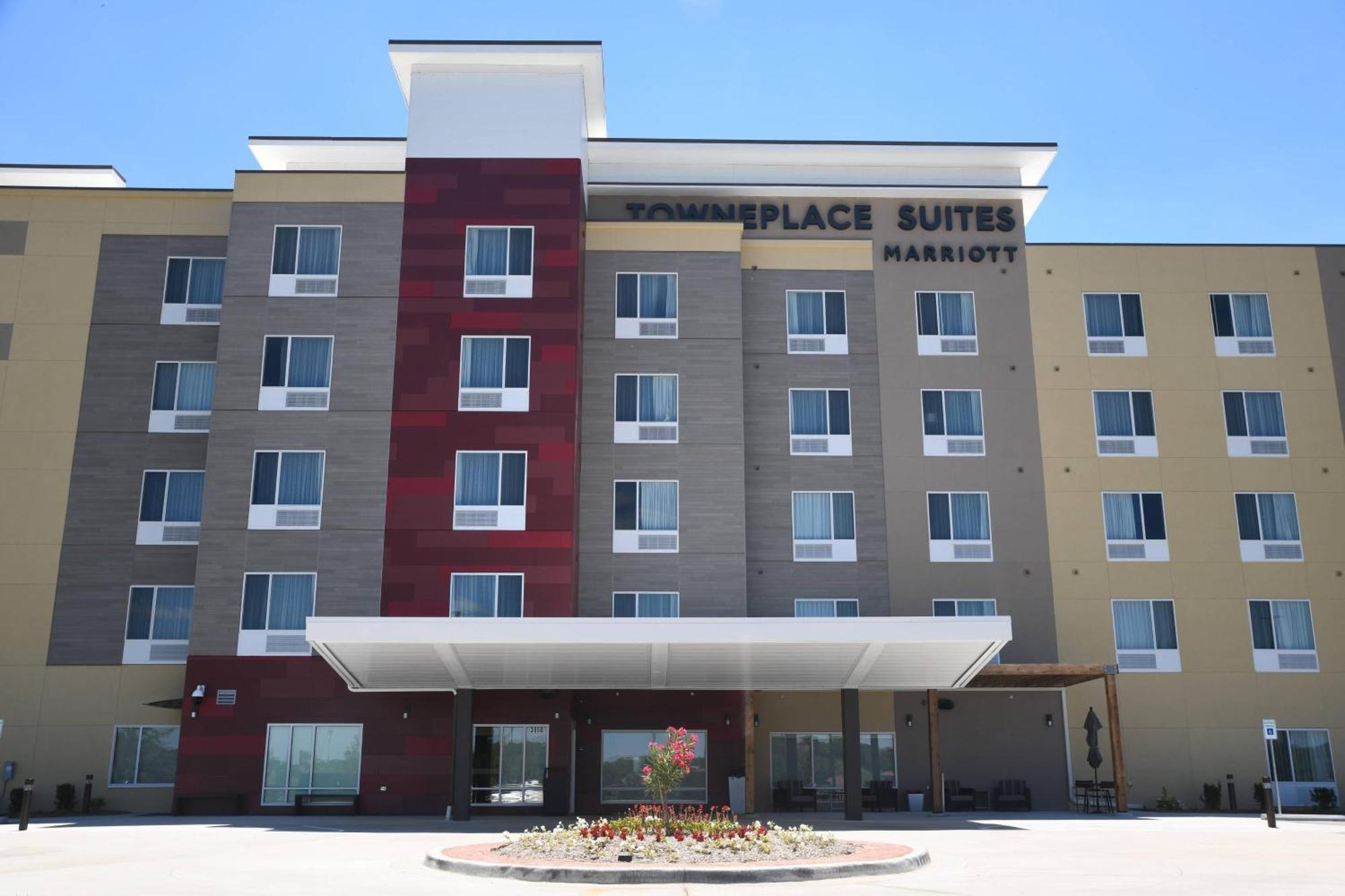 Towneplace Suites Kansas City At Briarcliff Екстер'єр фото